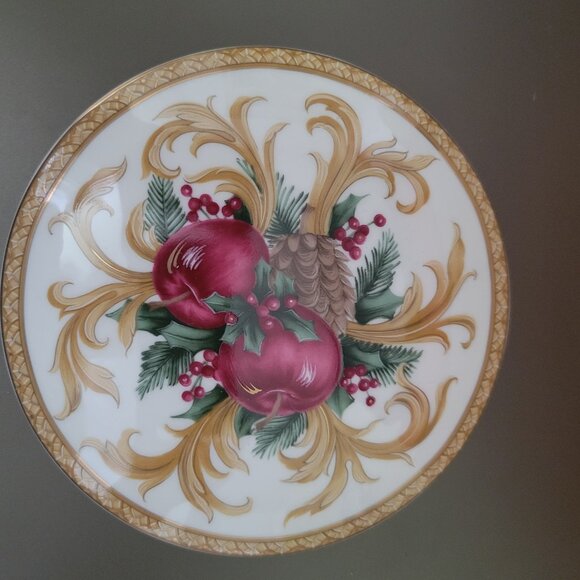 Vintage Mikasa Christmas Trinket Box with Lid - Picture 2 of 9